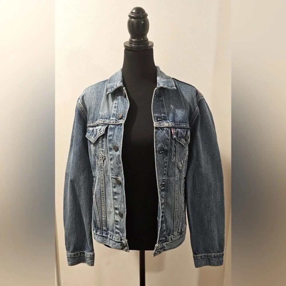Levi’s Men’s Denim Jacket with Red and Blue Stripe Detail - Size S, NWOT